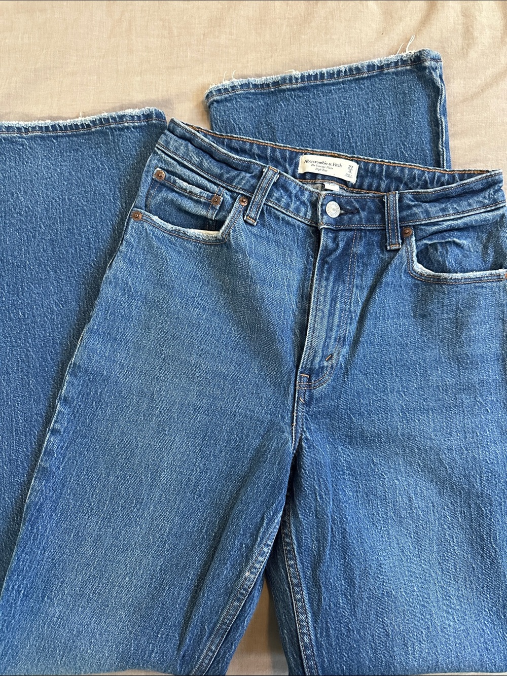 Abercrombie & Fitch High-Rise vintage Flare -Blue Denim/Curve Love